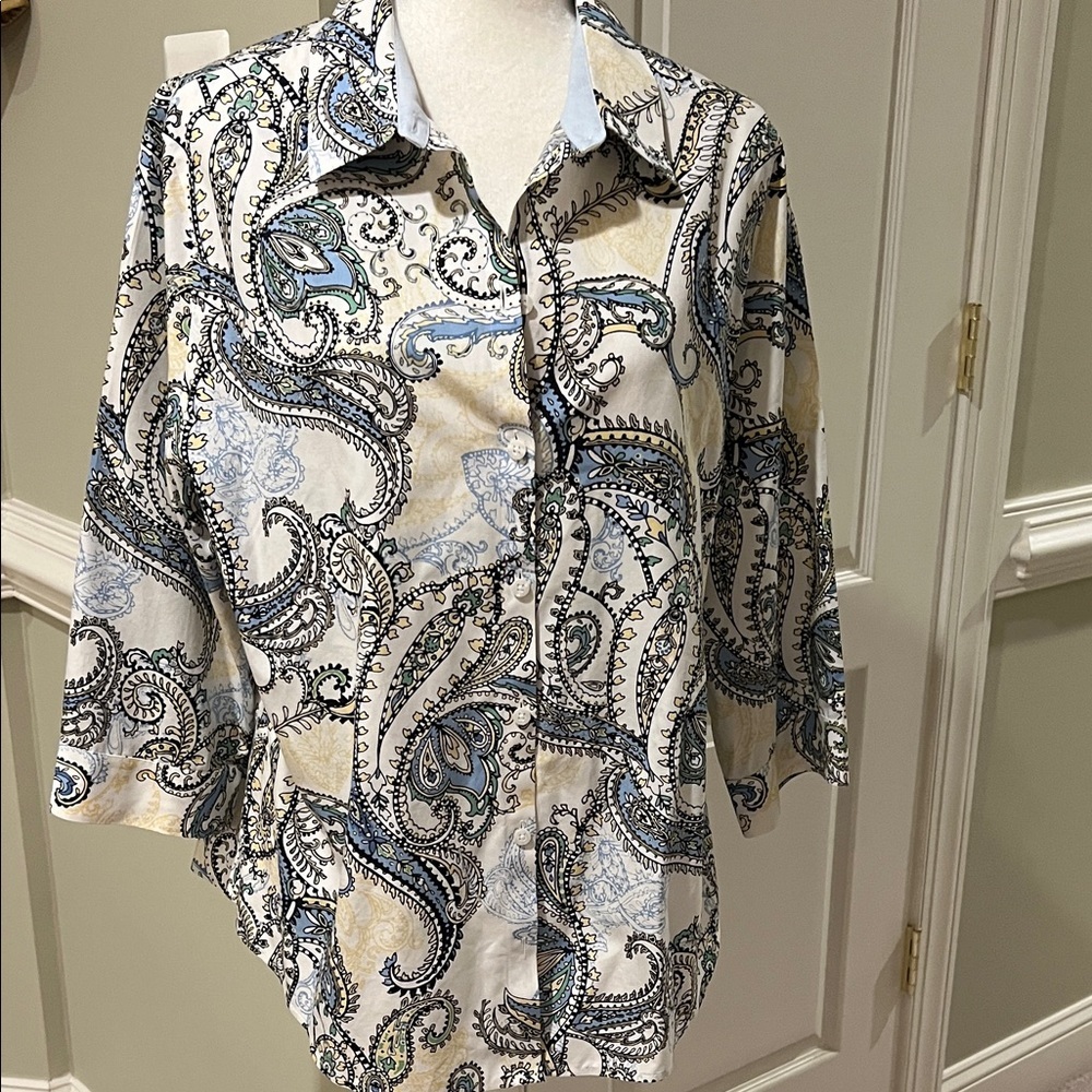 Chico's Blue And Cream No Iron Paisley Blouse, Nwot, Chicos 3